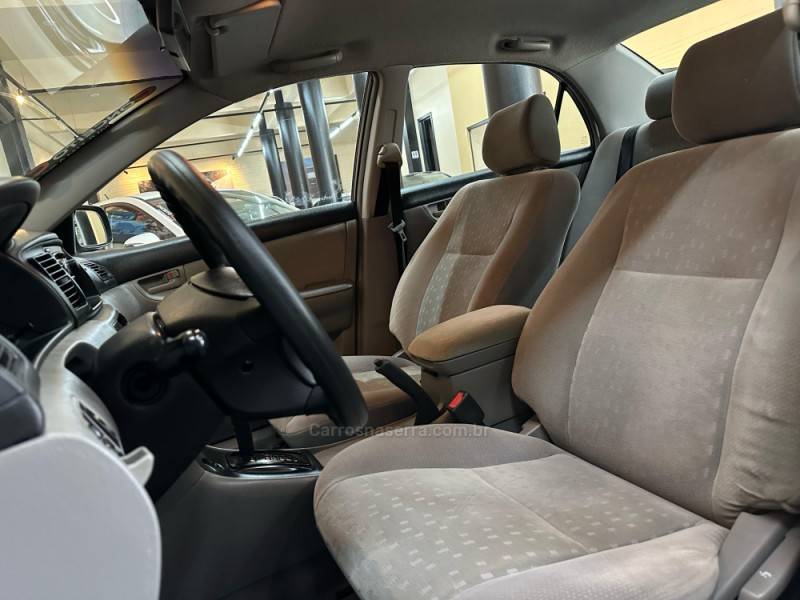 TOYOTA - COROLLA - 2006/2006 - Bege - R$ 41.900,00