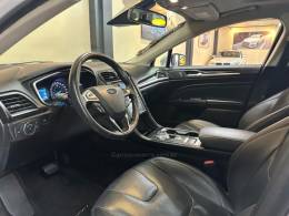 FORD - FUSION - 2018/2019 - Branca - R$ 129.900,00