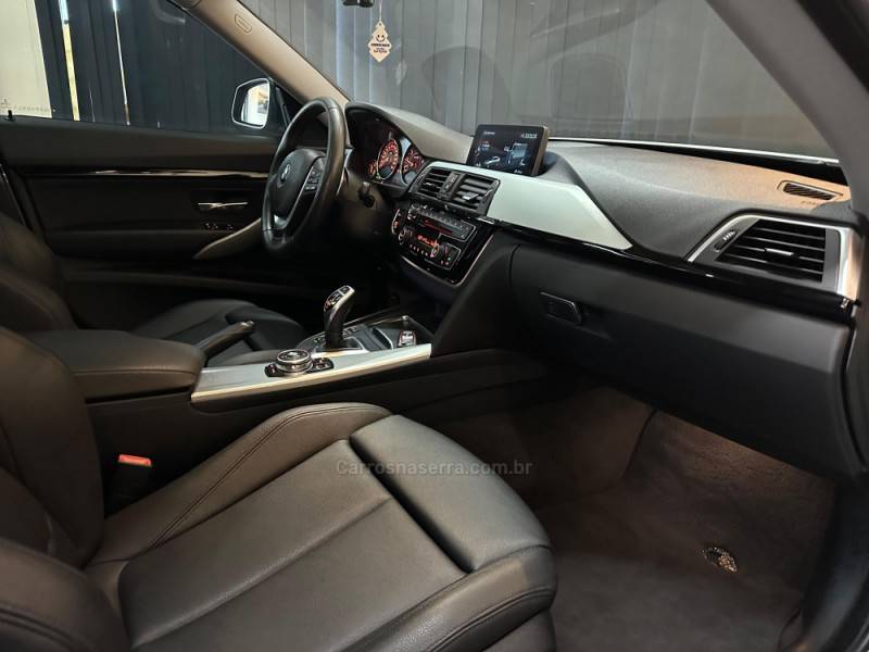 BMW - 320I - 2016/2017 - Branca - R$ 129.900,00