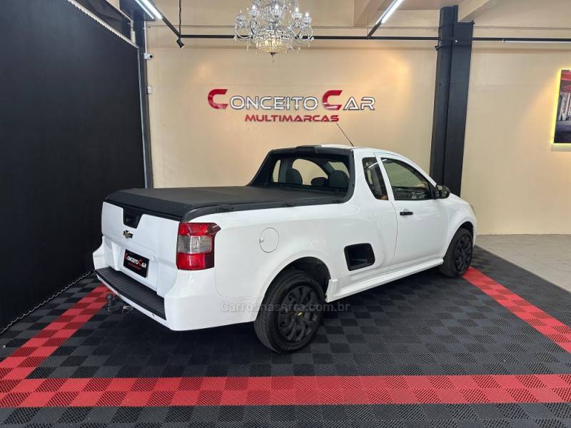 CHEVROLET - MONTANA - 2016/2017 - Branca - R$ 51.900,00