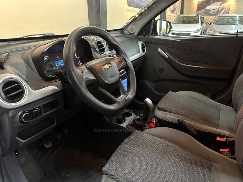 CHEVROLET - MONTANA - 2016/2017 - Branca - R$ 51.900,00