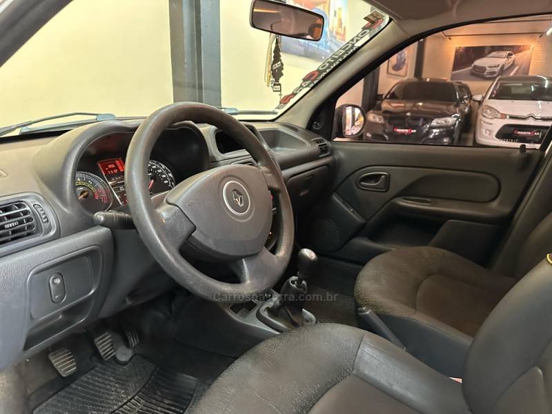 RENAULT - CLIO - 2013/2014 - Branca - R$ 33.900,00