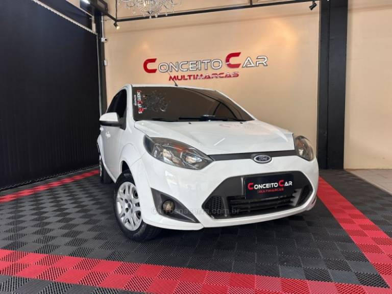 FORD - FIESTA - 2013/2013 - Branca - R$ 34.900,00
