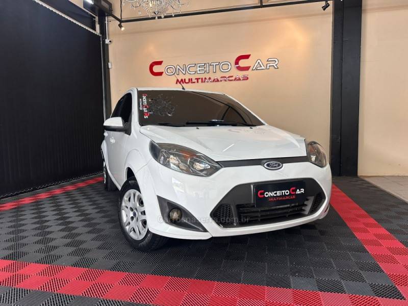 FORD - FIESTA - 2013/2013 - Branca - R$ 34.900,00
