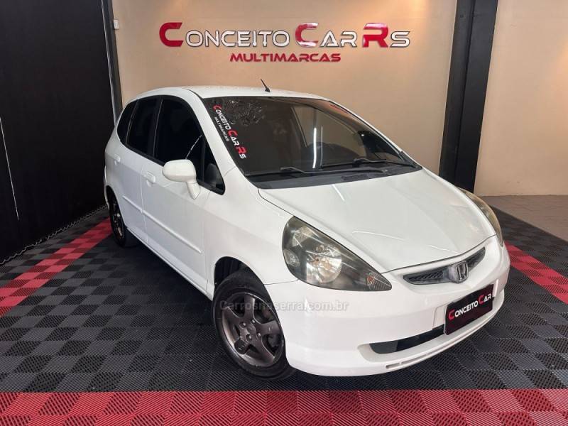 HONDA - FIT - 2003/2004 - Branca - R$ 31.900,00