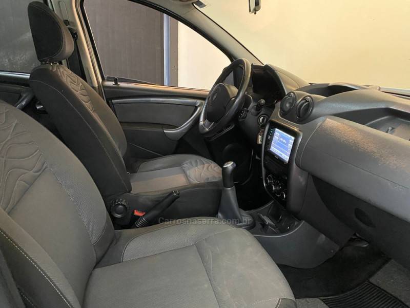RENAULT - DUSTER - 2012/2013 - Branca - R$ 48.900,00