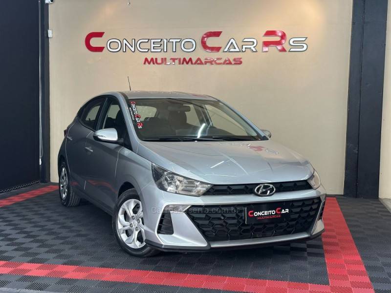 HYUNDAI - HB20 - 2022/2023 - Prata - R$ 68.900,00