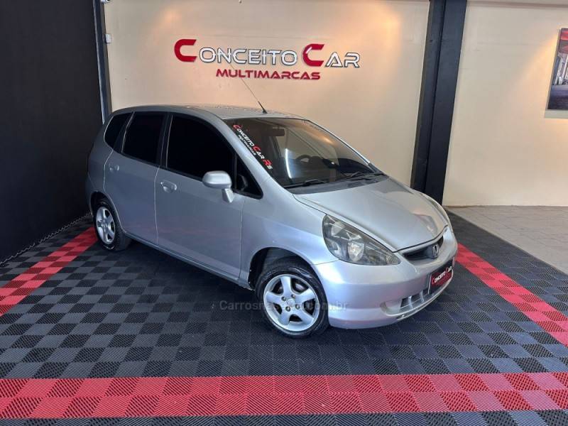 HONDA - FIT - 2005/2005 - Prata - R$ 35.900,00