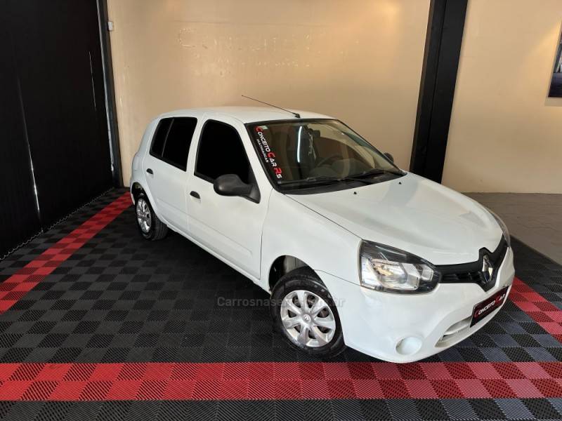 RENAULT - CLIO - 2013/2014 - Branca - R$ 33.900,00