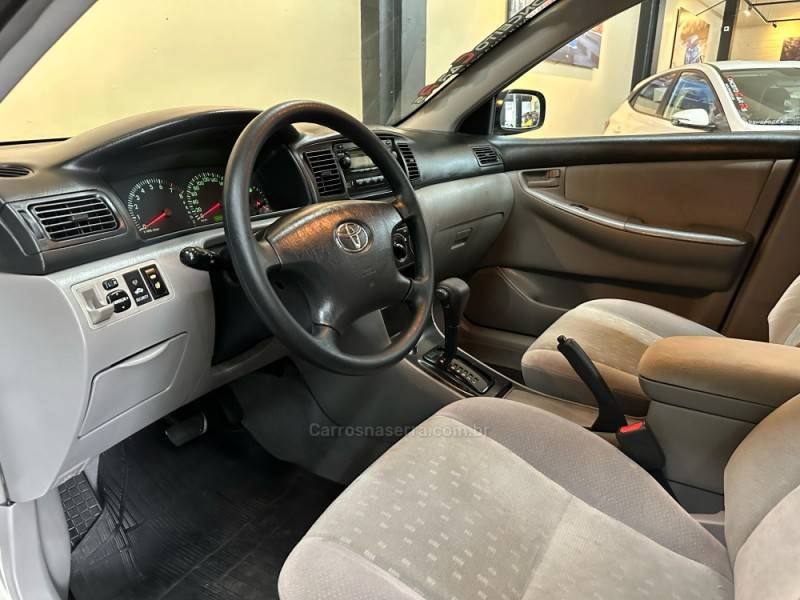 TOYOTA - COROLLA - 2006/2006 - Bege - R$ 41.900,00