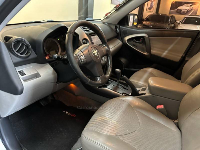 TOYOTA - RAV4 - 2009/2010 - Prata - R$ 59.900,00