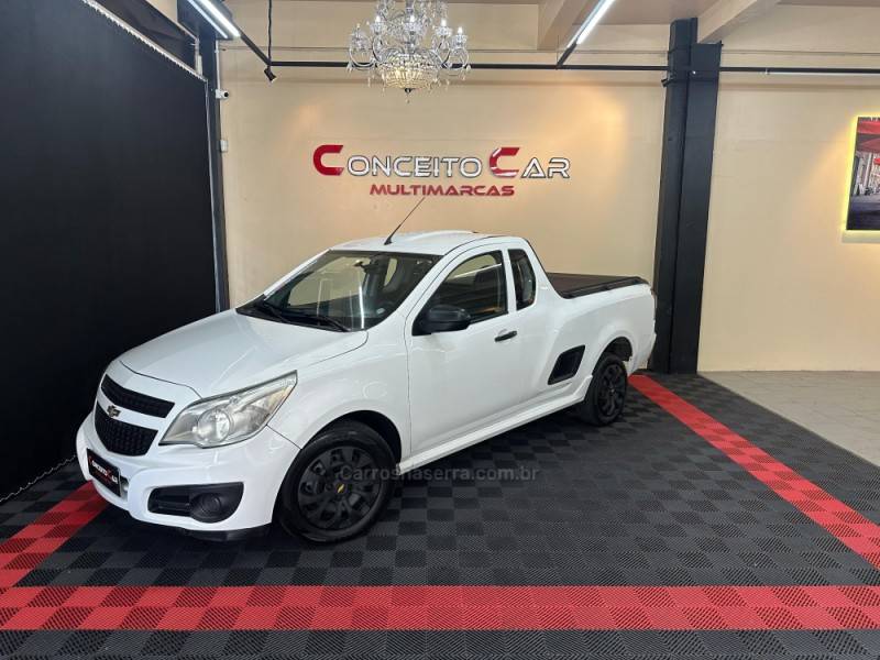 CHEVROLET - MONTANA - 2016/2017 - Branca - R$ 51.900,00