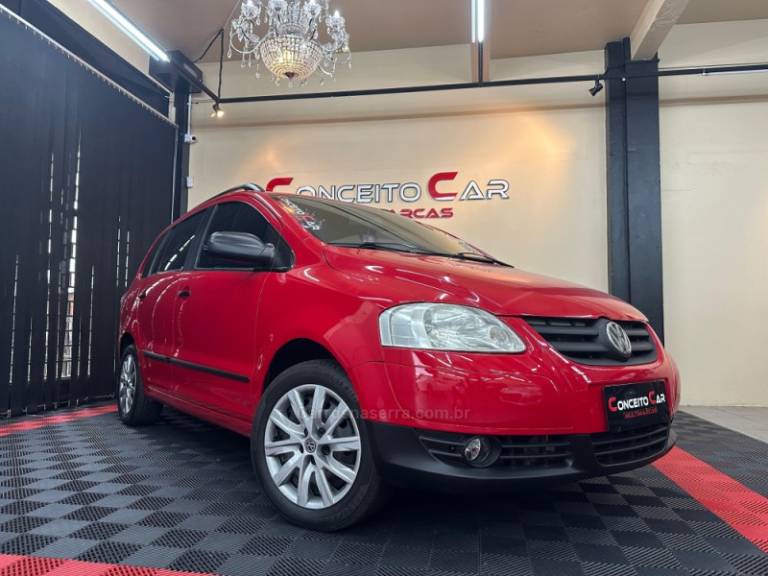 VOLKSWAGEN - SPACEFOX - 2009/2009 - Vermelha - R$ 31.900,00