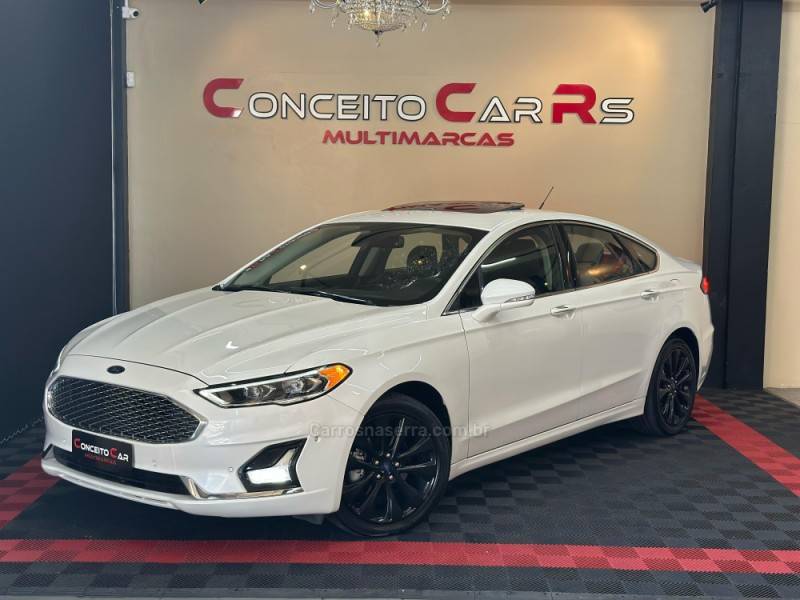 FORD - FUSION - 2018/2019 - Branca - R$ 129.900,00