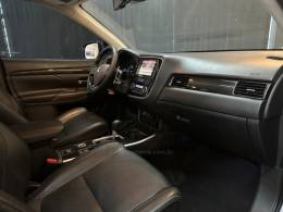 MITSUBISHI - OUTLANDER - 2017/2018 - Cinza - R$ 116.900,00