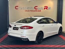 FORD - FUSION - 2018/2019 - Branca - R$ 129.900,00