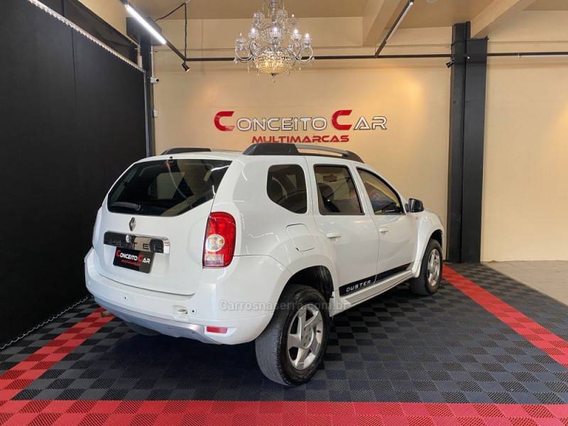 RENAULT - DUSTER - 2012/2013 - Branca - R$ 48.900,00