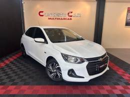 CHEVROLET - ONIX - 2023/2024 - Branca - R$ 77.900,00